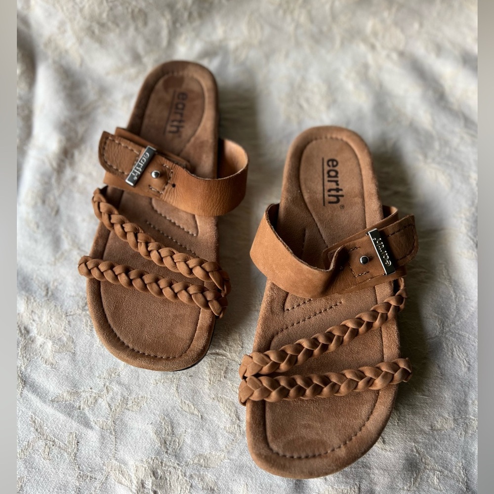 EARTH Suede Genuine Leather Braided Strap Sandals Size 8